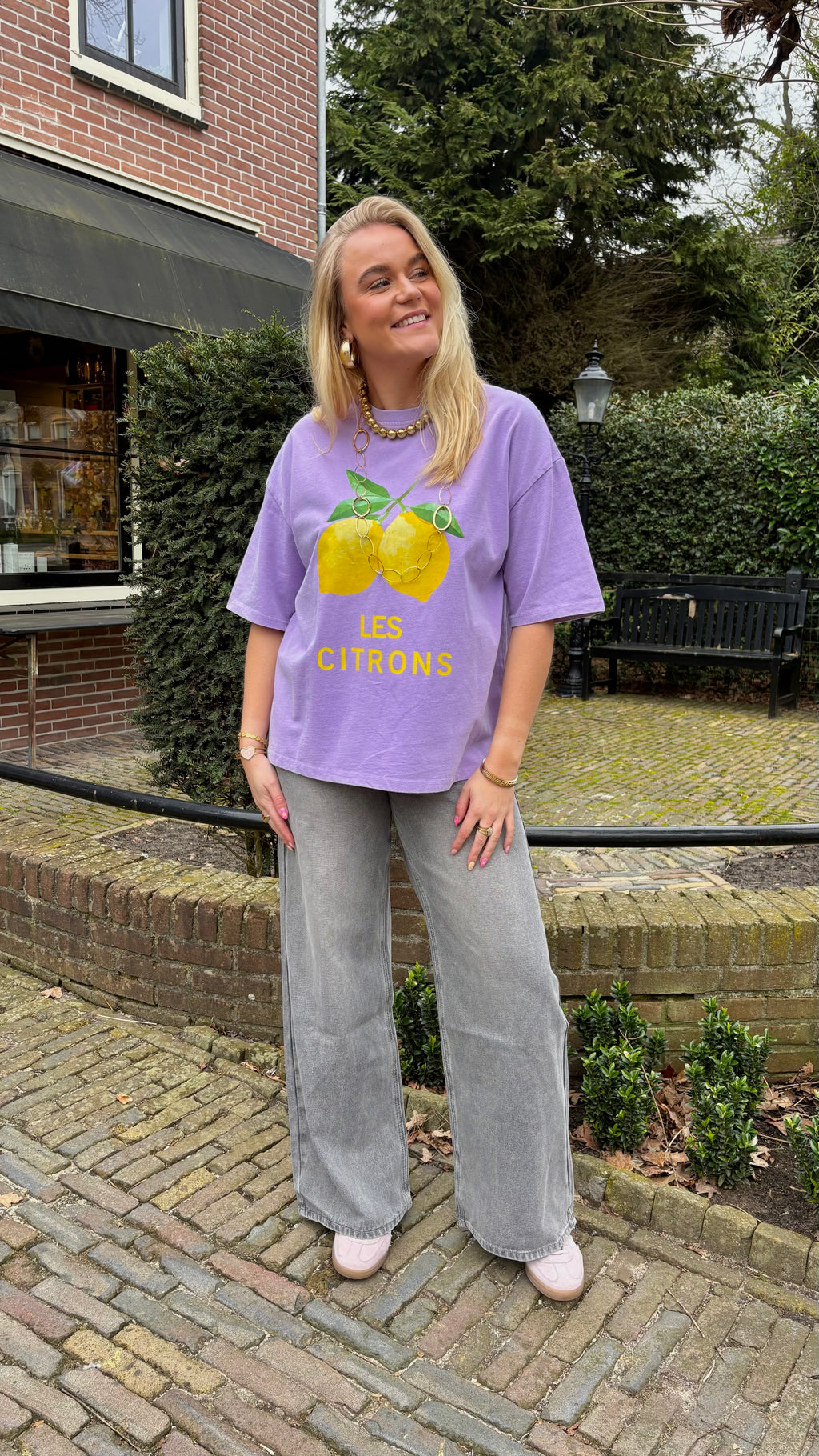 Lemon Bloom Tee Lila