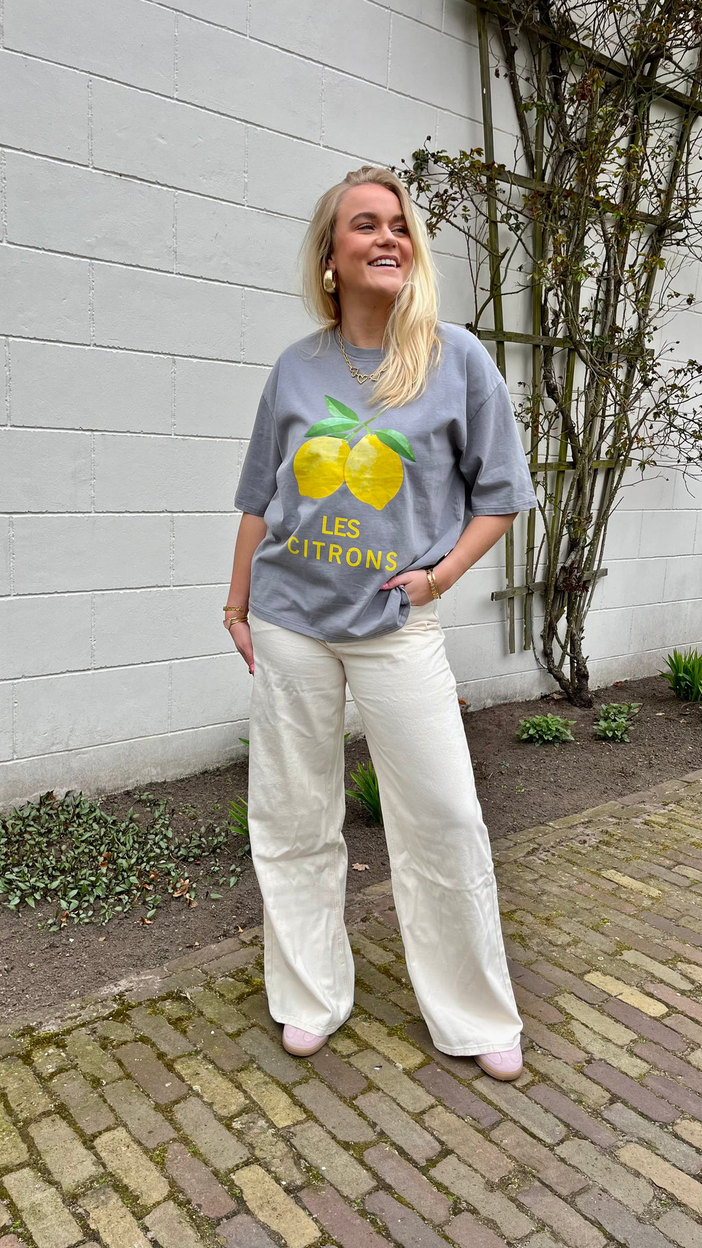 Lemon Bloom Tee Grey